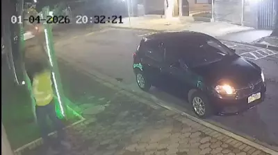 Entregador arremessa espumante por muro no Recreio dos Bandeirantes e destrói encomenda