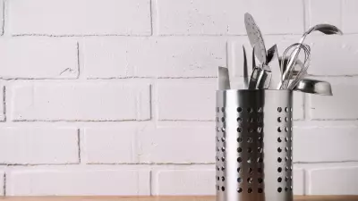 Espátulas de borracha antigas são perigosas: bactérias resistentes ameaçam a saúde na cozinha