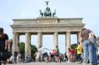 Europa concede recorde de cidadanias em 2024, com quase 1,2 milhão de novas nacionalidades