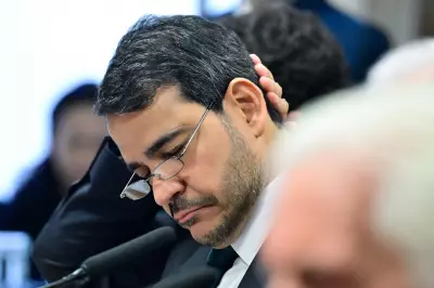 É #FAKE foto de Jorge Messias chorando em carro após rejeição no Senado