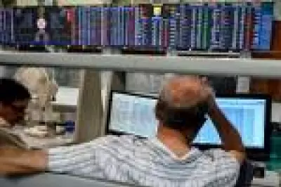 Guerra contra o Irã: bloqueio de Ormuz tira 1 bi de barris do mercado e ameaça economia global