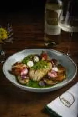 Harmonização de Bacalhau na Páscoa: Vai Além do Vinho Branco, Descubra as Melhores Opções