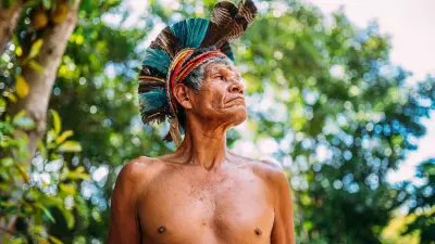 Heranças culturais africanas e indígenas que moldaram o Brasil