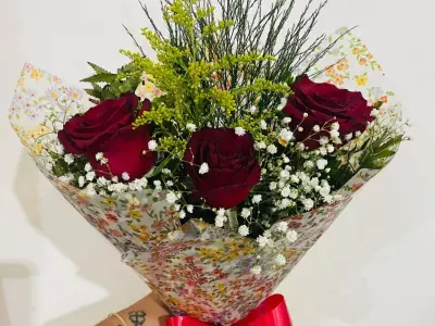 Homem é preso em Araxá por enviar flores e bolo à ex-mulher, violando medida protetiva