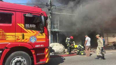 Incêndio atinge área no bairro Compensa, Zona Oeste de Manaus