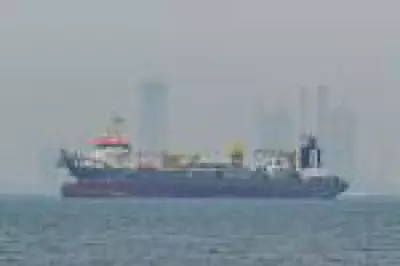 Irã só reabrirá Estreito de Ormuz após fim definitivo da guerra com EUA