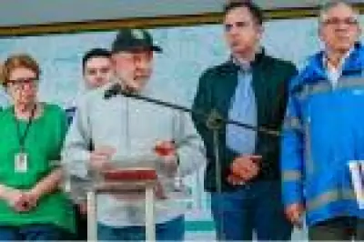 Lula e Pacheco conversam antes de filiação do senador ao PSB em Minas Gerais