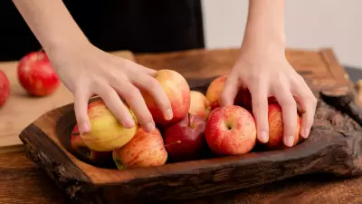 Maçã: 5 benefícios comprovados para a saúde segundo especialistas