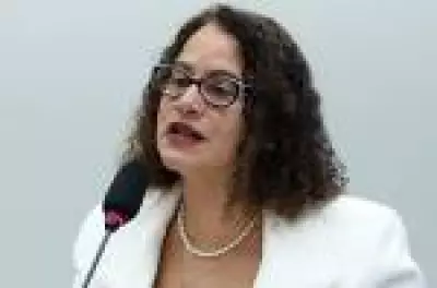 Ministra da Ciência, Luciana Santos, entra em licença médica após cirurgia no quadril