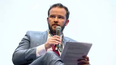 Ministro da Fazenda Dario Durigan enfrenta crise fiscal e pressão por gastos em ano eleitoral