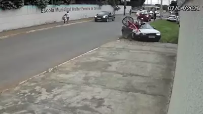 Motorista sofre mal súbito, atropela ciclista e morre dentro do veículo em Goiânia