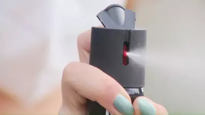 Oficina ensina mulheres a usar spray de pimenta para defesa pessoal em Porto Velho