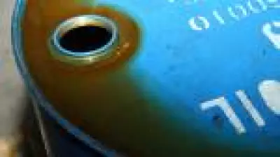 OPEP+ anuncia aumento de produção de petróleo para 206 mil barris diários a partir de maio