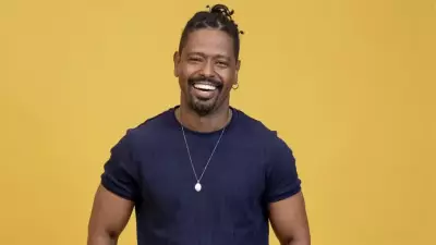 Participante do BBB 26 passa mal, é levado para exames e retorna após susto