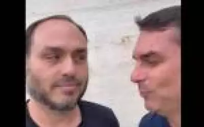 Pesquisa alarmante em SC: Carlos Bolsonaro fica em 3º e é visto como oportunista por 50%