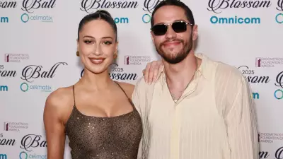 Pete Davidson faz piadas sobre paternidade e pornografia em show de Las Vegas