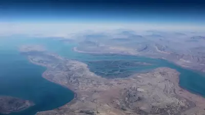 Petróleo dispara 5% com tensão entre EUA e Irã; ações asiáticas sobem