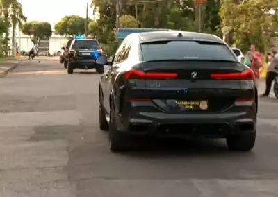 PF apreende carros de luxo durante prisão de MC Poze no Rio de Janeiro