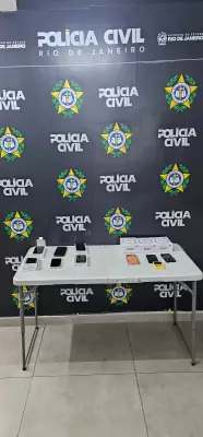 Polícia Civil prende dois em operação contra receptação de celulares roubados no RJ