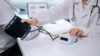 Pressão alta: doença silenciosa que atinge 28% dos adultos no Brasil