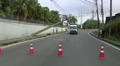 Quatro acidentes de trânsito mobilizam Manaus em madrugada e manhã de sábado