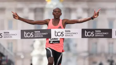 Queniano Sabastian Sawe faz história com maratona abaixo de 2h em Londres