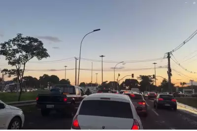 Semáforos apagados causam congestionamento em rotatória de Campo Grande nesta sexta