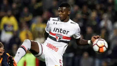 São Paulo tenta negociar Arboleda após sumiço e desrespeito à diretoria