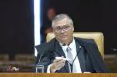 STF soma três votos pela condenação de Eduardo Bolsonaro por difamação contra Tabata Amaral