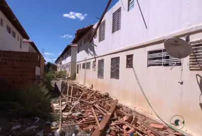 Telhado desaba em residencial do Minha Casa Minha Vida em Petrolina; moradores temem novos desabamentos