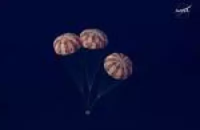 Tripulação da Artemis II retorna em segurança após missão histórica à Lua