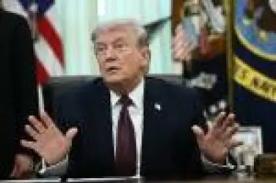 Trump estabelece prazo para fim da guerra no Oriente Médio enquanto Irã rejeita negociações