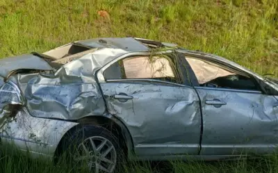 Veículo capota na BR-101 em Nossa Senhora do Socorro e deixa quatro feridos
