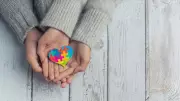 Abril Azul: Diagnósticos de Autismo na Vida Adulta Aumentam com Avanços na Identificação