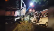Acidente fatal entre ônibus e carro mata motorista de 42 anos em Descanso, SC
