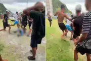 Adolescente é agredido por grupo após desentendimento em escola de Guarujá, SP