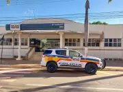 Adolescente de 14 anos é atacada por pitbull solto em Unaí e sofre ferimentos graves