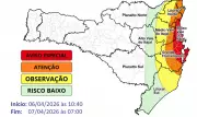 Alerta vermelho para chuvas intensas em Santa Catarina com risco de deslizamentos