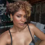 Atriz Bárbara Reis revela diagnóstico de lipedema e alerta sobre doença pouco conhecida