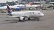 Avião da Latam retorna a Guarulhos após problemas técnicos em voo para Nova York