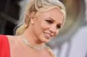 Britney Spears se interna voluntariamente em clínica de reabilitação antes de audiência judicial