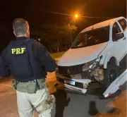 Caminhonete furtada no Rio é recuperada após perseguição policial na BR-101 em Campos