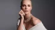 Charlize Theron rebate Timothée Chalamet e sugere que IA pode substituir atores