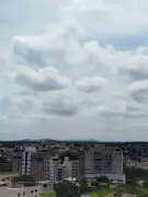 Chuvas isoladas e nebulosidade marcam semana do feriado em Divinópolis