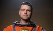 Comandante da Artemis II revela momento de tensão com alarme de incêndio na cápsula Orion