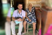 Crianças emocionam médico com homenagem de despedida em comunidade rural do Tocantins