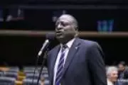 Deputado do PL pede convocação de diretor-geral da PF após expulsão de delegado nos EUA