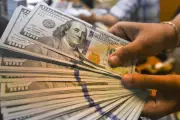 Dólar e Ibovespa: mercado monitora tensões no Oriente Médio e IPCA-15