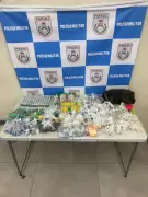 Drogas apreendidas em Volta Redonda: 467 cápsulas de cocaína e 176 pedras de crack