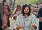 Dudu Azevedo interpreta Jesus na Paixão de Cristo de Nova Jerusalém em temporada final